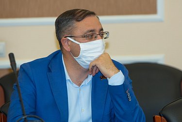 Совет ЗС собрался в 100-й раз